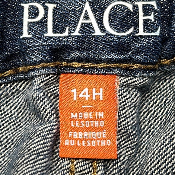 Children’s Place denim shorts. Boys 14 Husky.  Elastic cinch.  Great condition. - Picture 2 of 9